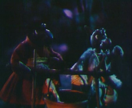 Кадр из мультфильма "Козел и баран"
